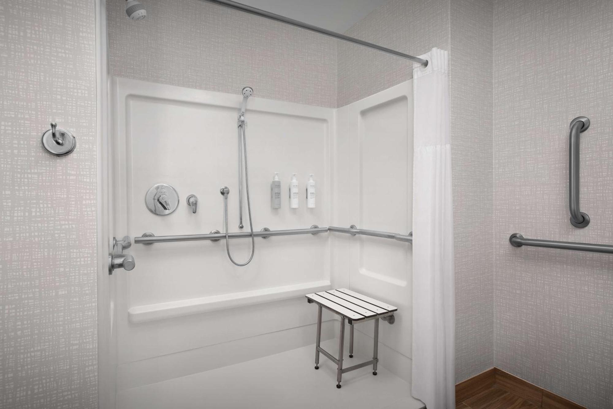 Hampton Inn Yorkville Bagian luar foto