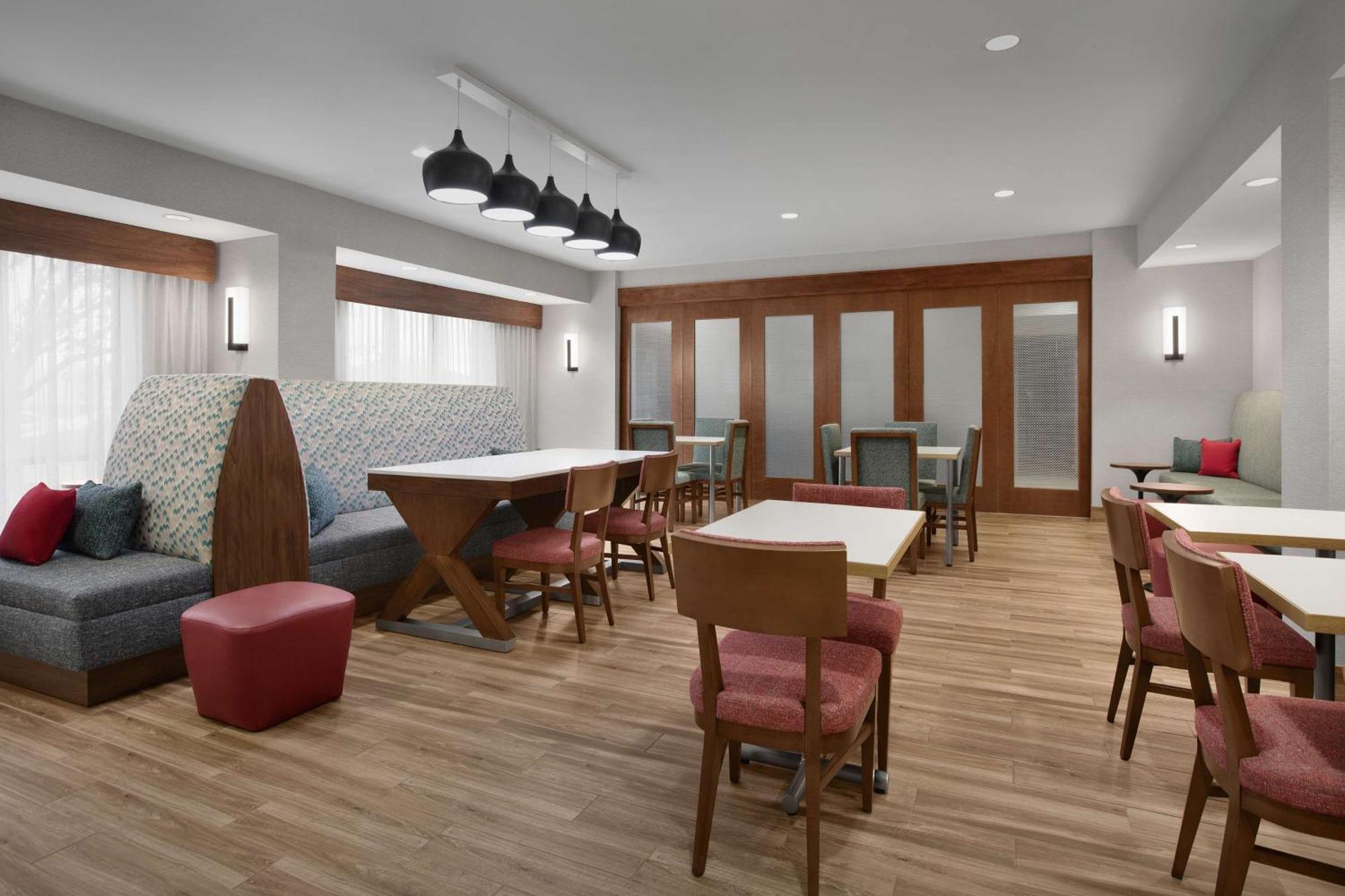Hampton Inn Yorkville Bagian luar foto