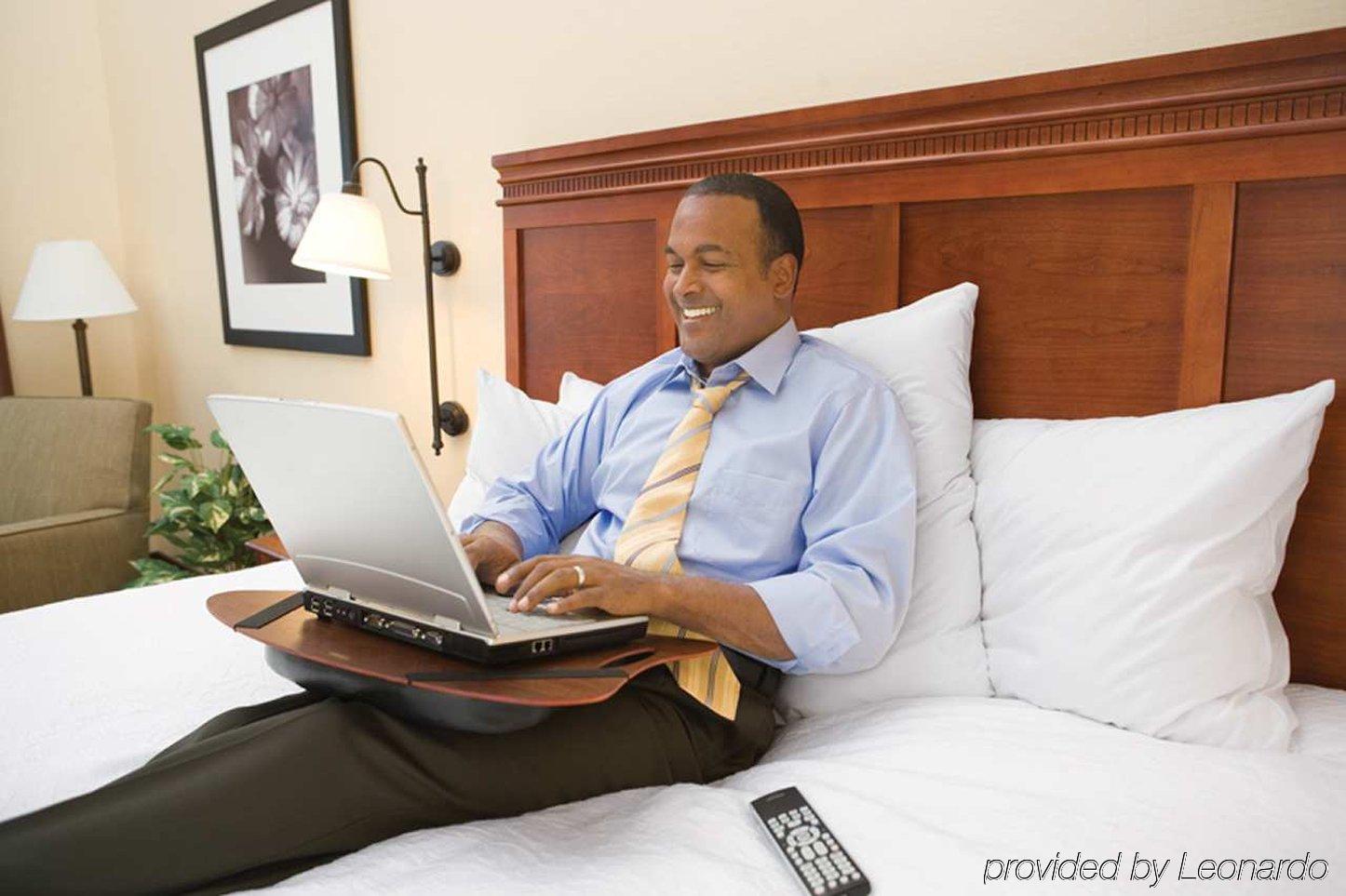 Hampton Inn Yorkville Ruang foto